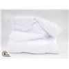 Image 1 : 16" X 16" MICROFIBER TOWELS 20 PACK