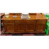 Image 1 : GIBBARD SERVING HUTCH H-32.5" W-20" L-70"