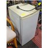 Image 1 : DANBY MINI FRIDGE