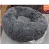 Image 1 : GREY PET BED 22 x 22