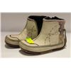 Image 1 : SIZE 7 WOMEN'S USED MERREL SHOES