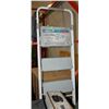 Image 1 : METAL FOLDING STEP LADDER