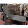 Image 1 : PATIO LOUNGER