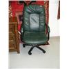 Image 1 : Green Leather Office Chair (172)