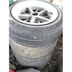 Lot of 4 Tires:  P186/60ZR15  84T Goodyear (169)