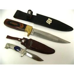 2 Hunting Knives with sheathes, 1 has fancy bear handle (2)