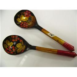 CHOICE on 2 wood Russian spoons: black (2)