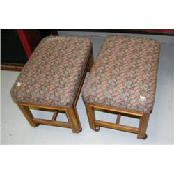 Lot of 2 wood rolling stools/ottomans and oak sofa table (172)