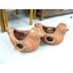 Lot of: 2 clay chicken flower pots(172)