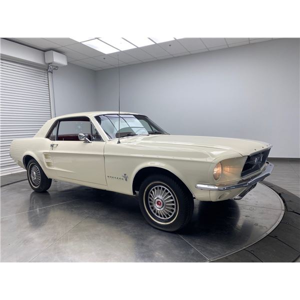 1967 FORD MUSTANG