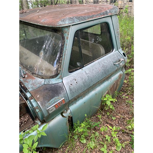 Chev 10 cab (Buyer responsible to load out)