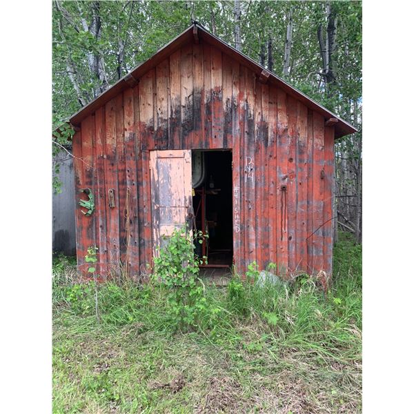 Red fuel shed (Buyer responsible to load out)