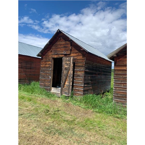 10 ft x 14 ft Grainary, metal roof