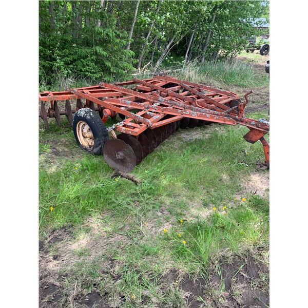 Approx. 10 ft red tandem disc.