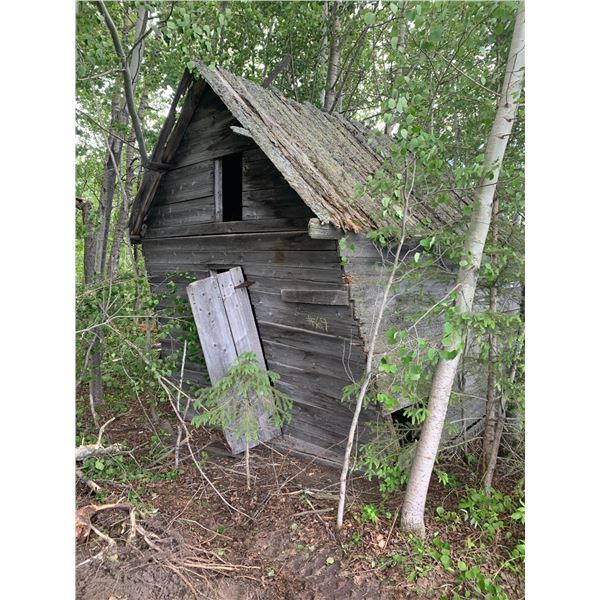 Old grainary (Nice OLD wood)