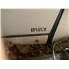 Image 2 : Brock c/w stove