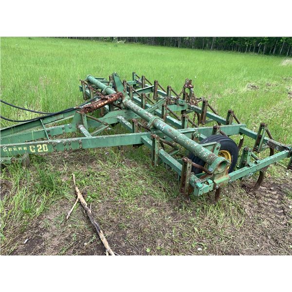 JD C20 cult. c/w hyd ram