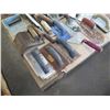 Image 2 : Multiple Hand Concrete Tools