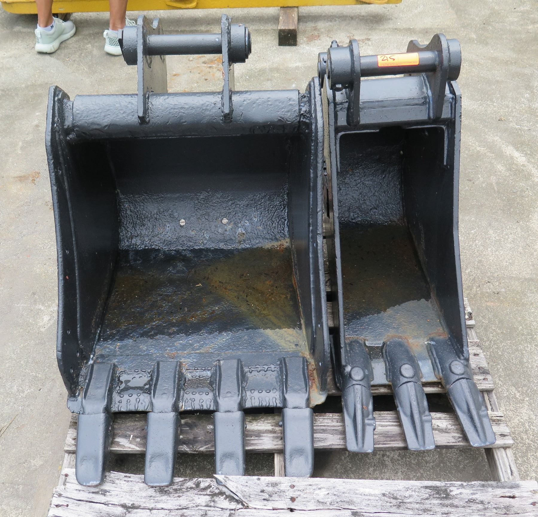 Qty 2 Machine Buckets w/ 3-4 Teeth Misc Sizes