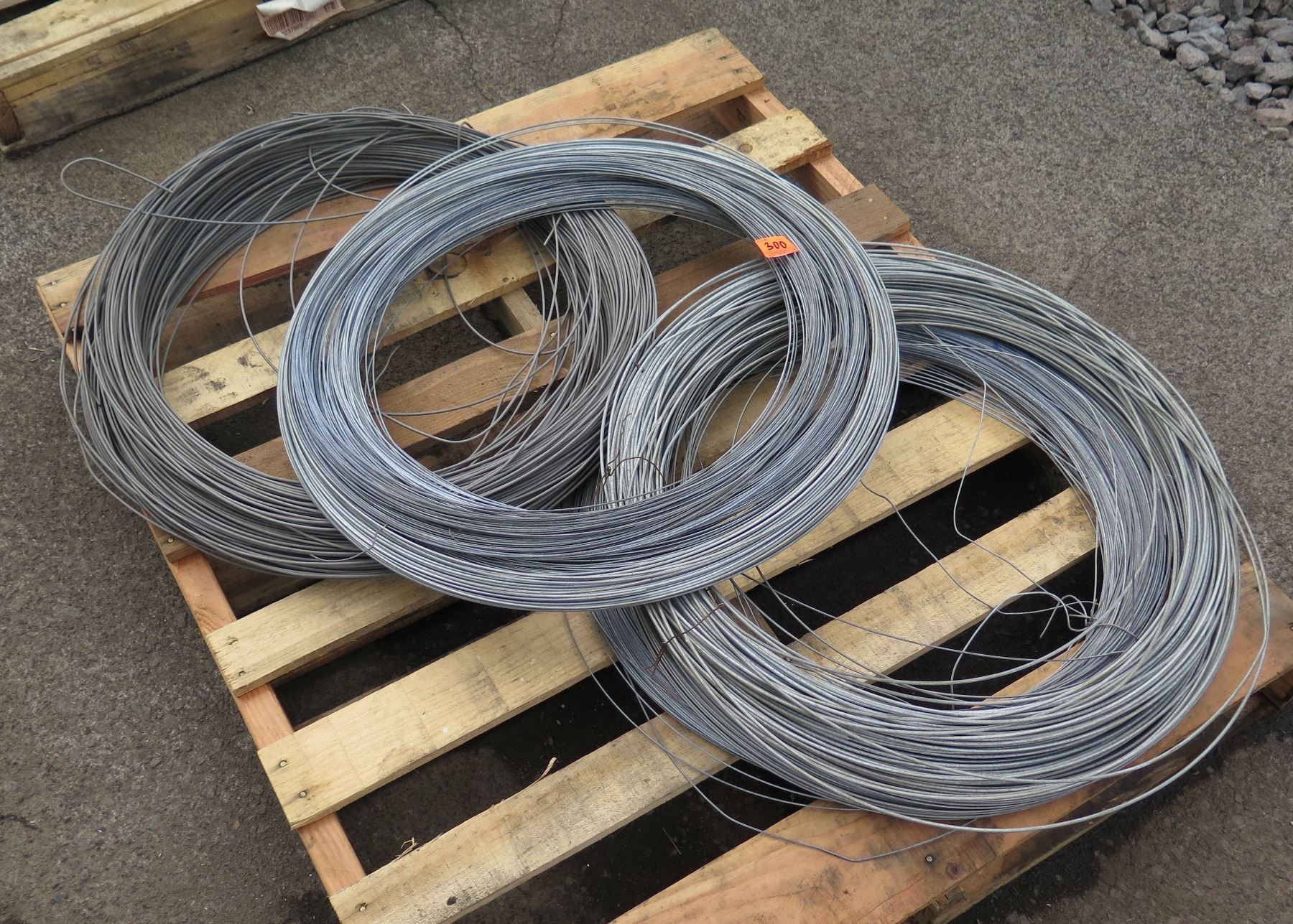 Contents of Pallet: 3 Coils Wire