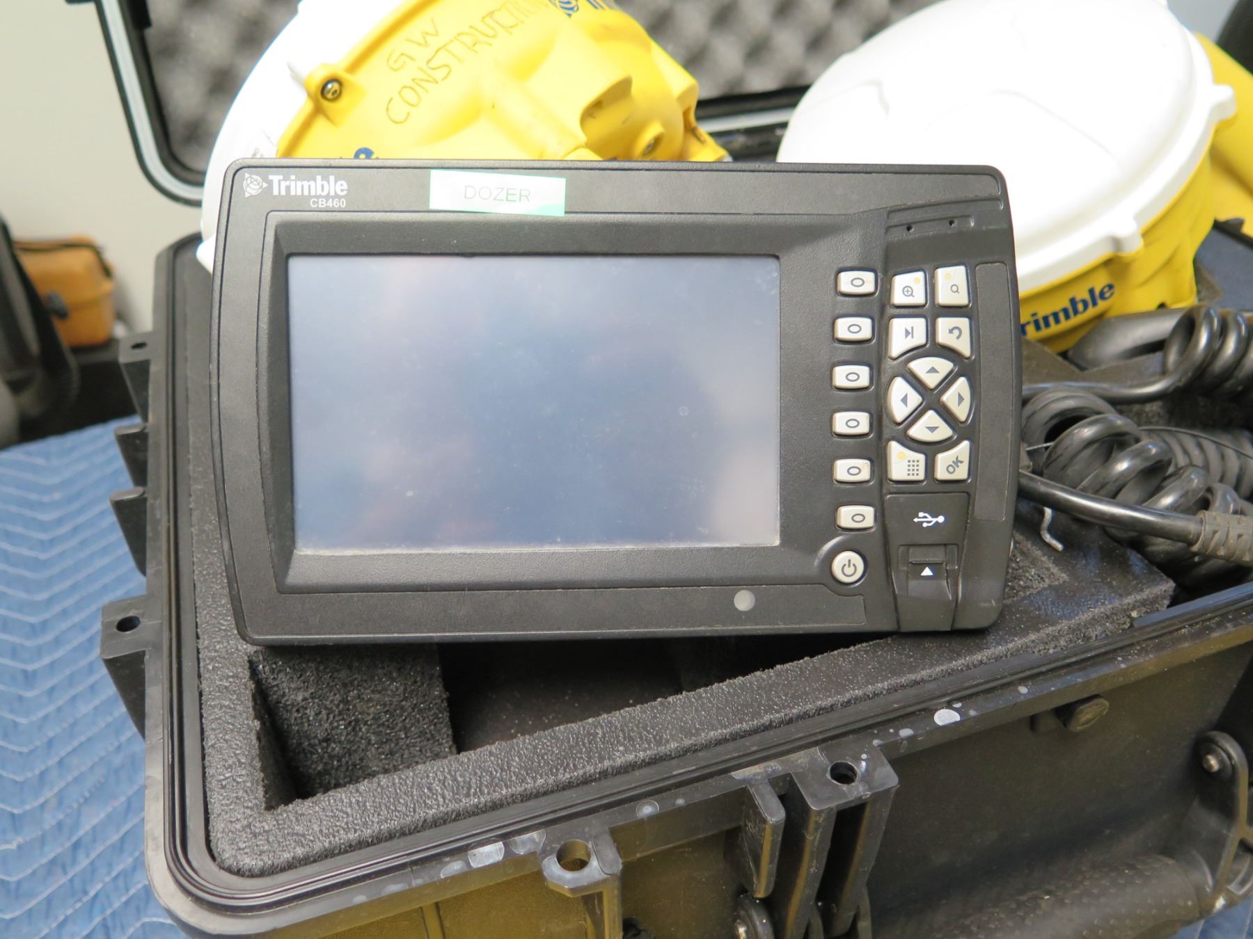 Trimble Test Box Trimble GCS900 Grade Control System w/ CB460 Control Box
