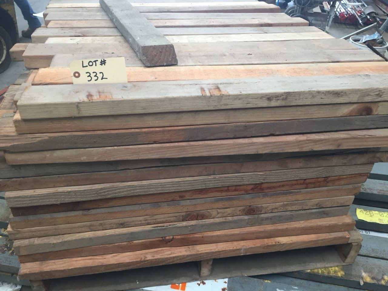 Contents Of Pallet 2 X 4 Lumber Lengths Oahu Auctions Contents of pallet 2 x 4 lumber lengths oahu auctions
