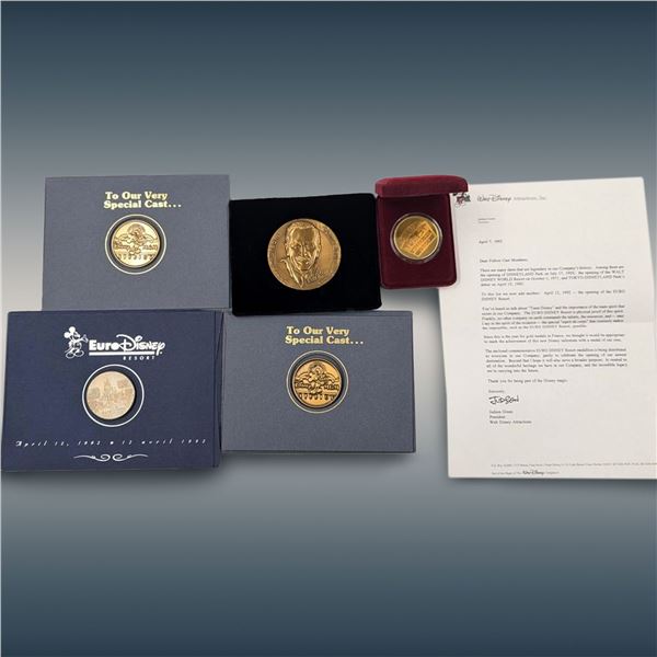 Lot Of 5 Walt Disney Commemorative And Cast Member Coins In Their Original Cases / Envelopes
