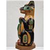 Image 5 : Signed T. Moore Alaskan Wood Totem Northwest Coast Style Bear With Fish