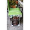 Image 2 : 3 Pc - Garden Treasures Arbour (42x78.25") - Triple Tube Bird Feeder - EHI Topiary Frames (3 Pc)