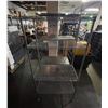 Image 2 : Group of 2 Metal Shelving - 4 Tier (73x35x18") - 3 Tier (82x33x15.5")