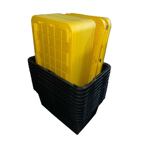 Group of Approx. 11 Totes