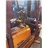 Image 8 : Yale Forklift - Runs Well (Broken Hydraulic Hose for Steering)