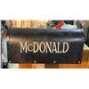 Image 2 : "The Good Doctor" - Shawn's parents mailbox