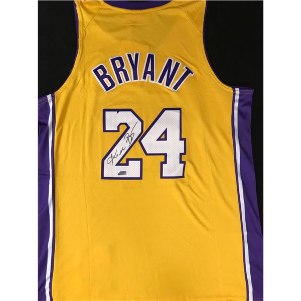 KOBE BRYANT SIGNED L.A LAKERS MITCHELL AND NESS JERSEY (PANINI COA)