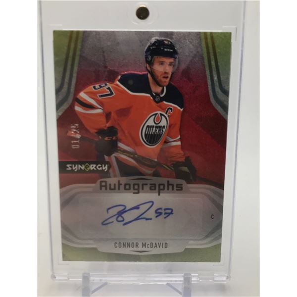 2021-22 UPPER DECK SYNERGY AUTOGRAPHS CONNOR MCDAVID 1/25)