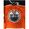 Image 2 : 2023-24 EDMONTON OILERS TEAM SIGNED PRO JERSEY (MCDAVID,DARISAITL,HYMAN,KANE,,,) GCG HOLO