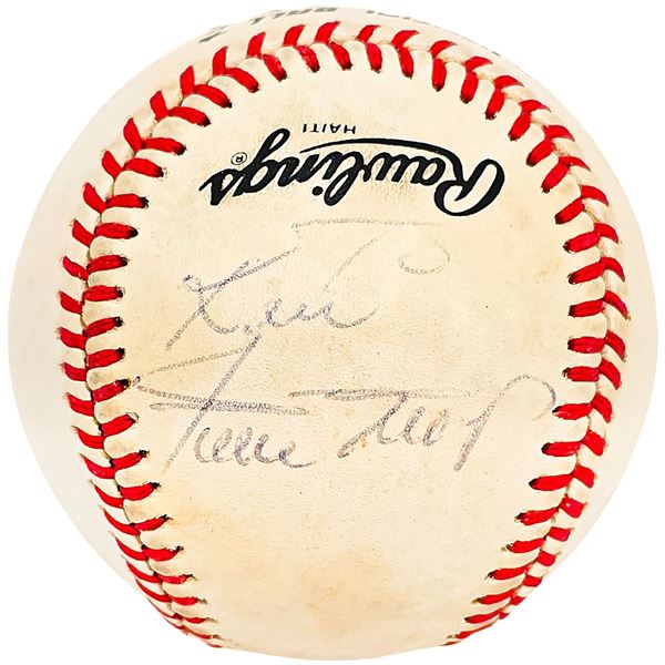 WILLIE MAYS SIGNED RAWLINGS BASEBALL (BECKETT COA)