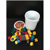 Image 1 : VINTAGE LEGO IN ORIGINAL BIN