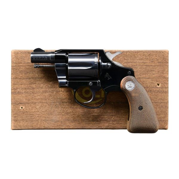 COLT COBRA DA REVOLVER.