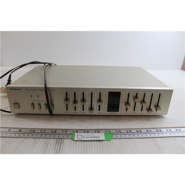Technics Stereo Frequency Equalizer - Turns On