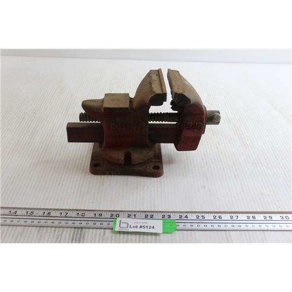 Rhino 540 Vise with 4" Jaws