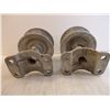 Image 5 : (2) Chain Link Malleable Cantilevered Gate Rollers