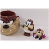 Image 3 : Tasmanian Devil Lot: PEZ, Cup, Figurines