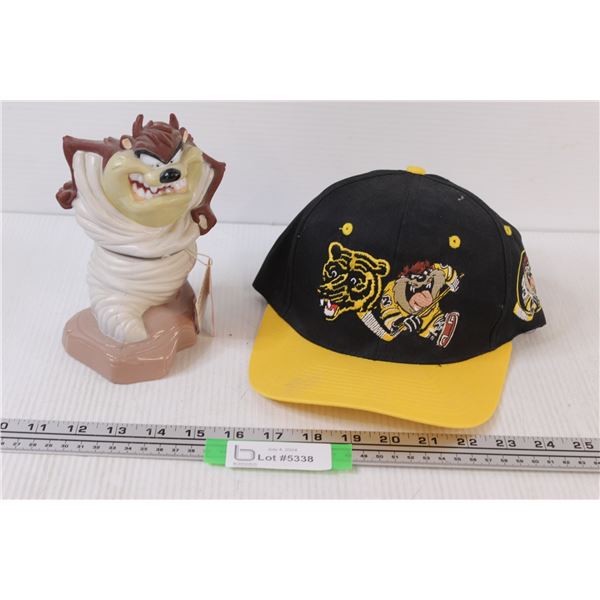 Tasmanian Devil Lot Baseball Hat & Figurine