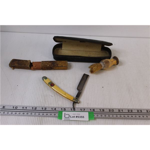 Straight Edge Shaving Razor, Shaving Cream Brush in Case