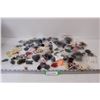 Image 1 : Assorted Buttons Lot (Various Colors)