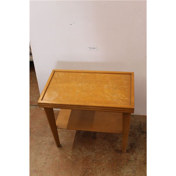 *End Table - 22"H x 25" x 14"