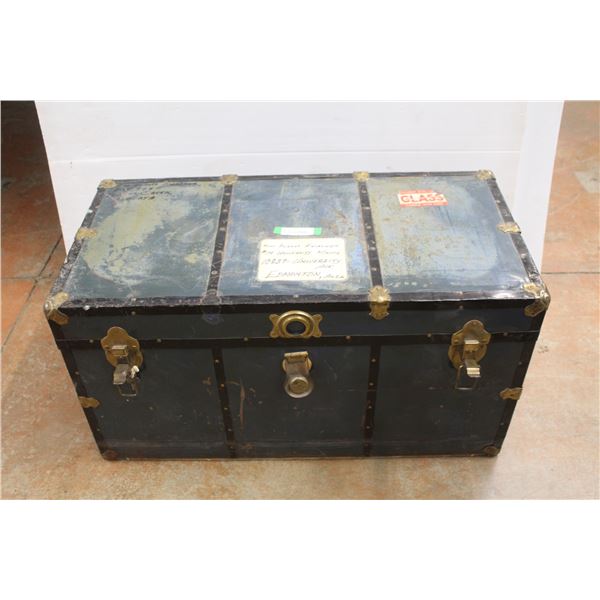 *Vintage Trunk