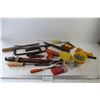 Image 1 : Small Hand Tools - Hack Saw - Drywall Saw - Spike/Nail Puller - Magnet Screws - Misc. Items