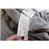 Image 3 : Beautyrest Platinum Weighted Blanket - As Is